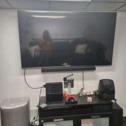 75 Inch LG TV