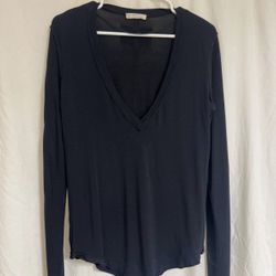 Free People We the Free deep v-neck long sleeve shirt. Black.  Xs.  Modal material. 