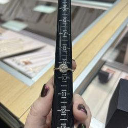 14karat Gold Cluster Ring