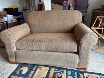 Cozy Chenille Loveseat – Taupe/Bronze | Great Condition | $150 OBO