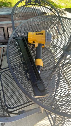 Dewalt 21* framing nailer used normal wear