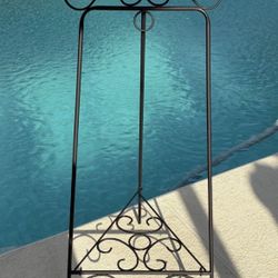 Plant Stand 