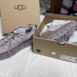 Ugg Sneakers Captrail Low Women 9.5 Purple