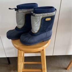 Snow Boots- Size 4