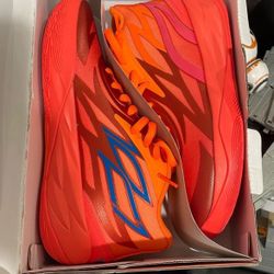 Melos Size 7 
