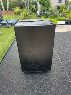 mini fridge NOT WORKING