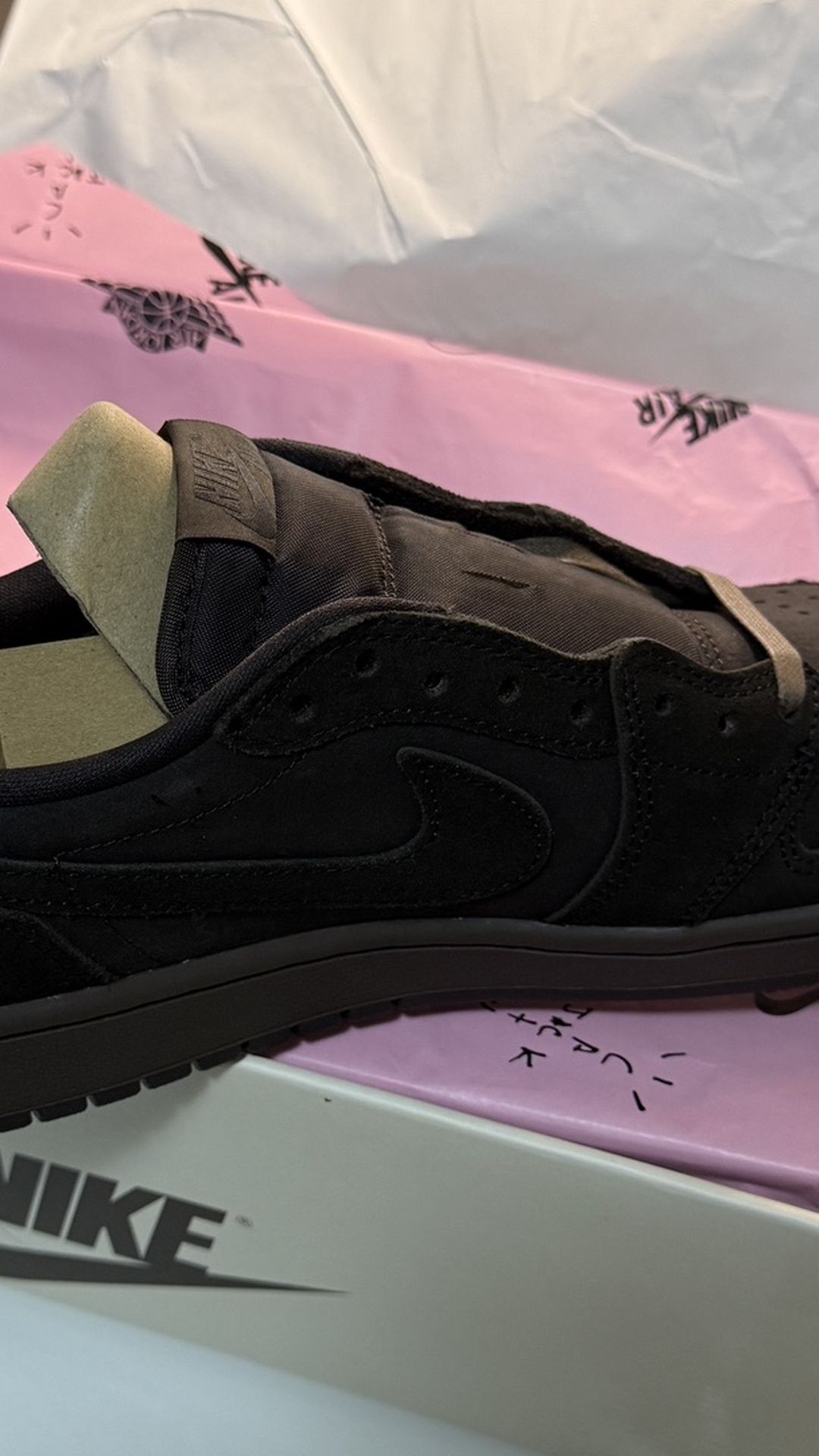 TRAVIS SCOTT X JORDAN 1 LOW OG SP 'VELVET BROWN' 9.5