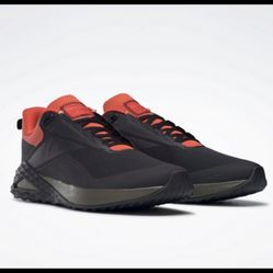 New Black/orange Reebok Size  11.5