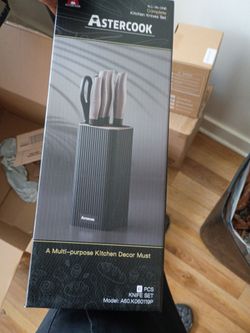 Kitchen knives set