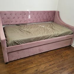 Pink Trundle Daybed With Mattresses Included