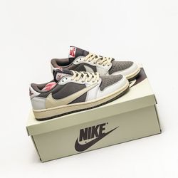 Jordan 1 Low Travis Scott Reverse Mocha 216