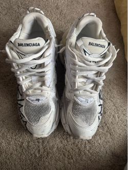 White graphiti Balenciaga runners