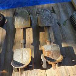 Antique Skates 