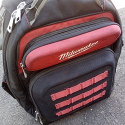 Milwaukee Backpack Full Of Ratcheting Wrenches