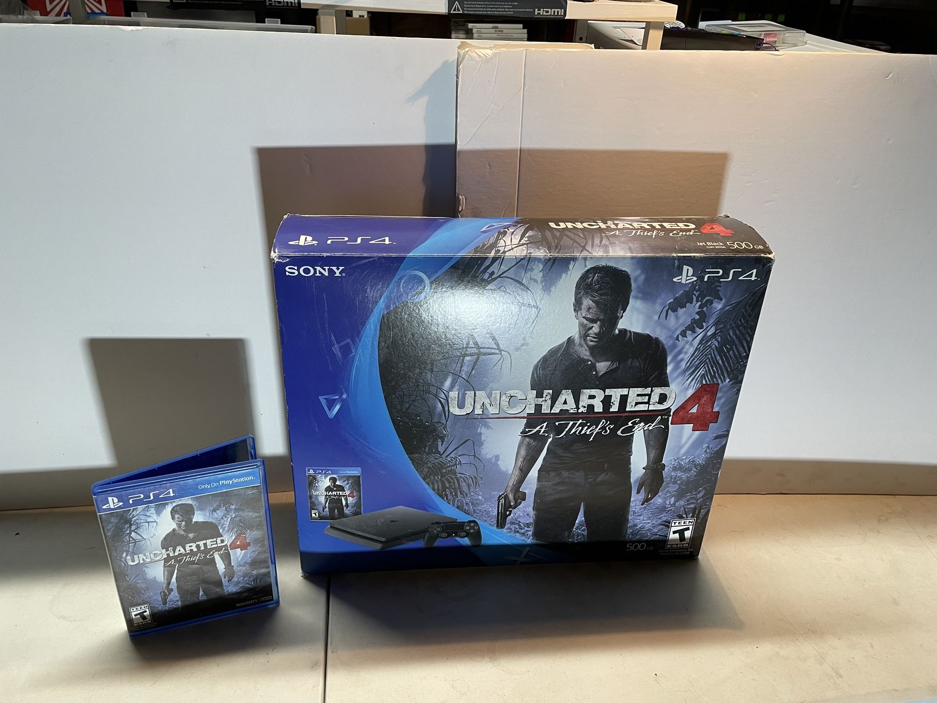 Playstation 4 Slim UNCHARTED Edition