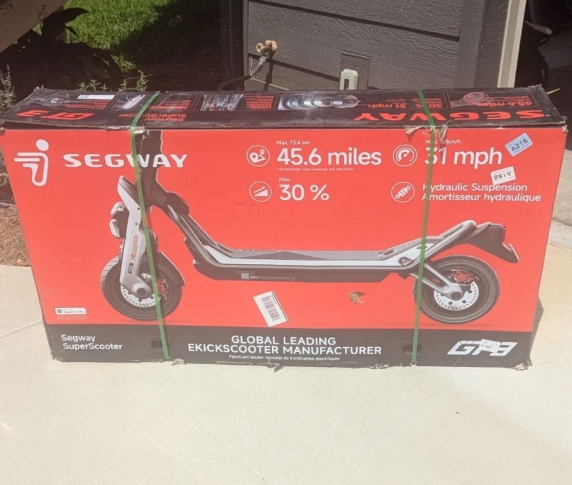 Segway GT3 super scooter w/45.6 mile range and 31mph 