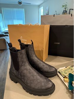 Coach boots NEW