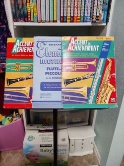 Music stand + books