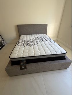 •  Elite Bamboo Luxe queen 12” pillow top.      New mattress in a plastic sealed.     We offer same day delivery  Venta de colchones  ☎️📲call or Tex 
