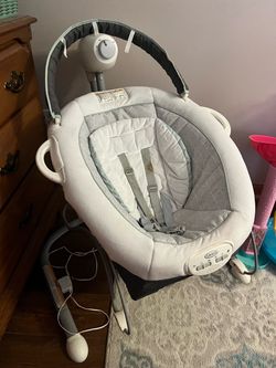 Soothe 'n Sway™ LX Swing with Portable Bouncer
