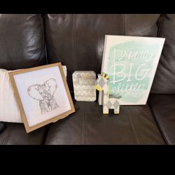 Nursery Decor $15 OBO 
