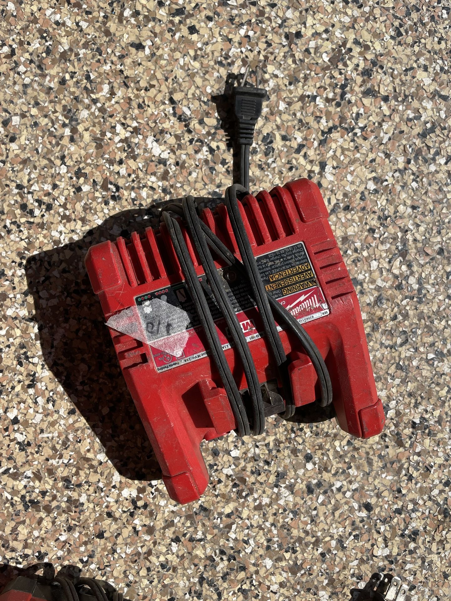 Milwaukee Battery Charger