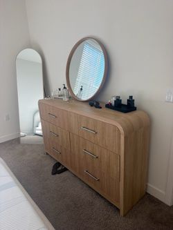 Fluted 6-Drawer Dresser