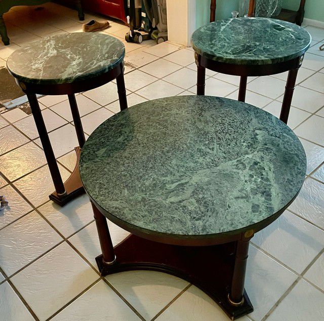 Tables With Marble Tops
