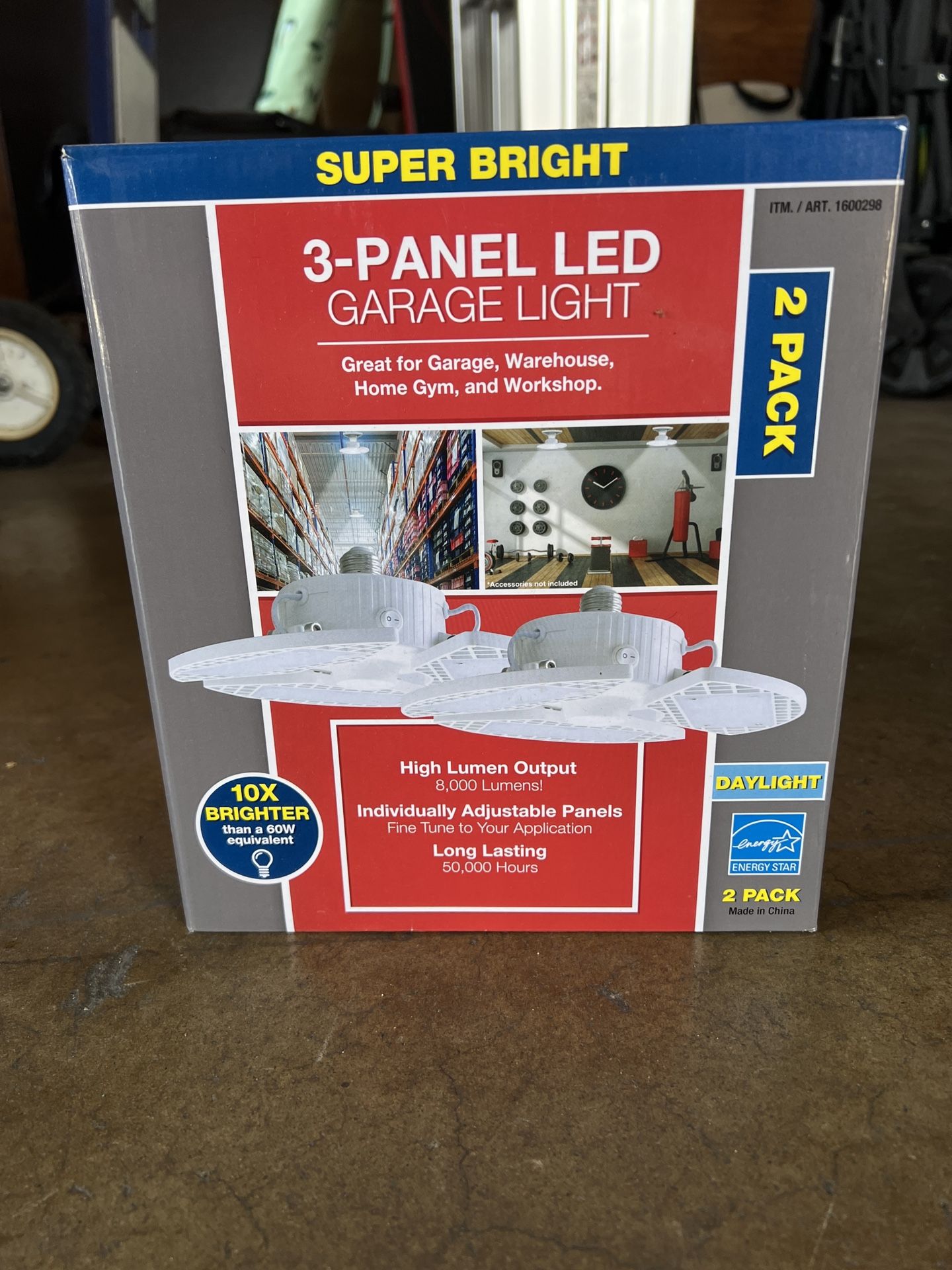 3-panel LED garage light