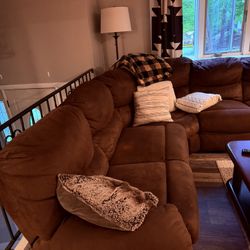 Sectional couch 