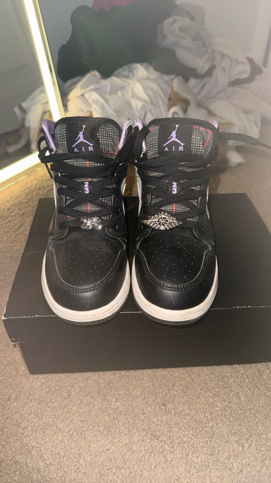Air Jordan 1 Mid SE