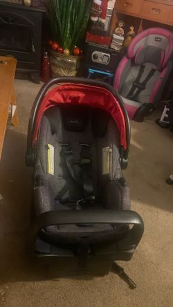 Even Flu Baby Car Seat Price 25$.  Pick Up Only In. E. Side. 72. and. Grandview. E.  Tacoma 