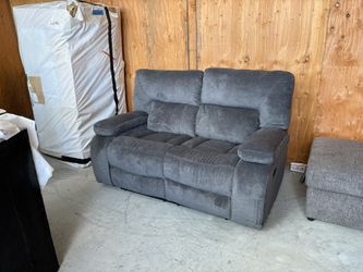 Parker House Brand New Loveseat With 2 Recliners