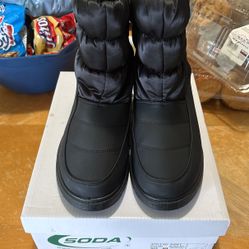 Women’s Size 10 Boots 