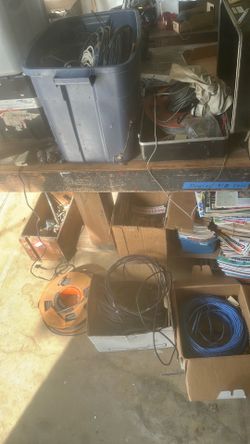 Huge lot of audio video cable