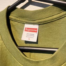 Supreme T Size L