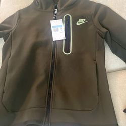 Nike Tech  