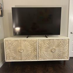 Gorgeous Solid Wood Media Console/ Dining Buffet Table/ Entryway Piece