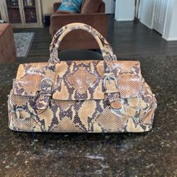 Adrienne Vittadini leather tote 