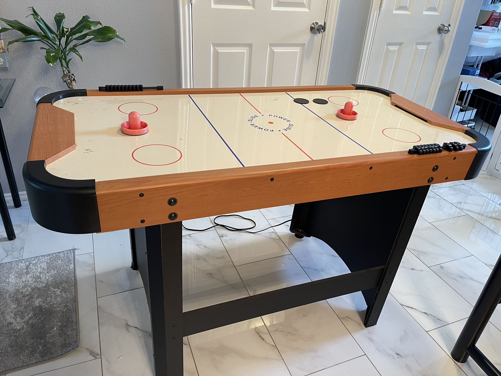 Air Hockey table