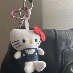 Hello Kitty keychain