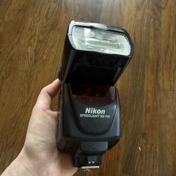 SB-700 AF Speedlight