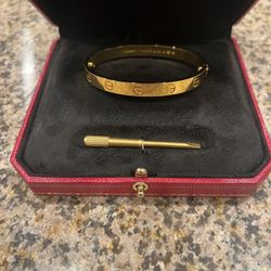 Classic Gold Bracelet 