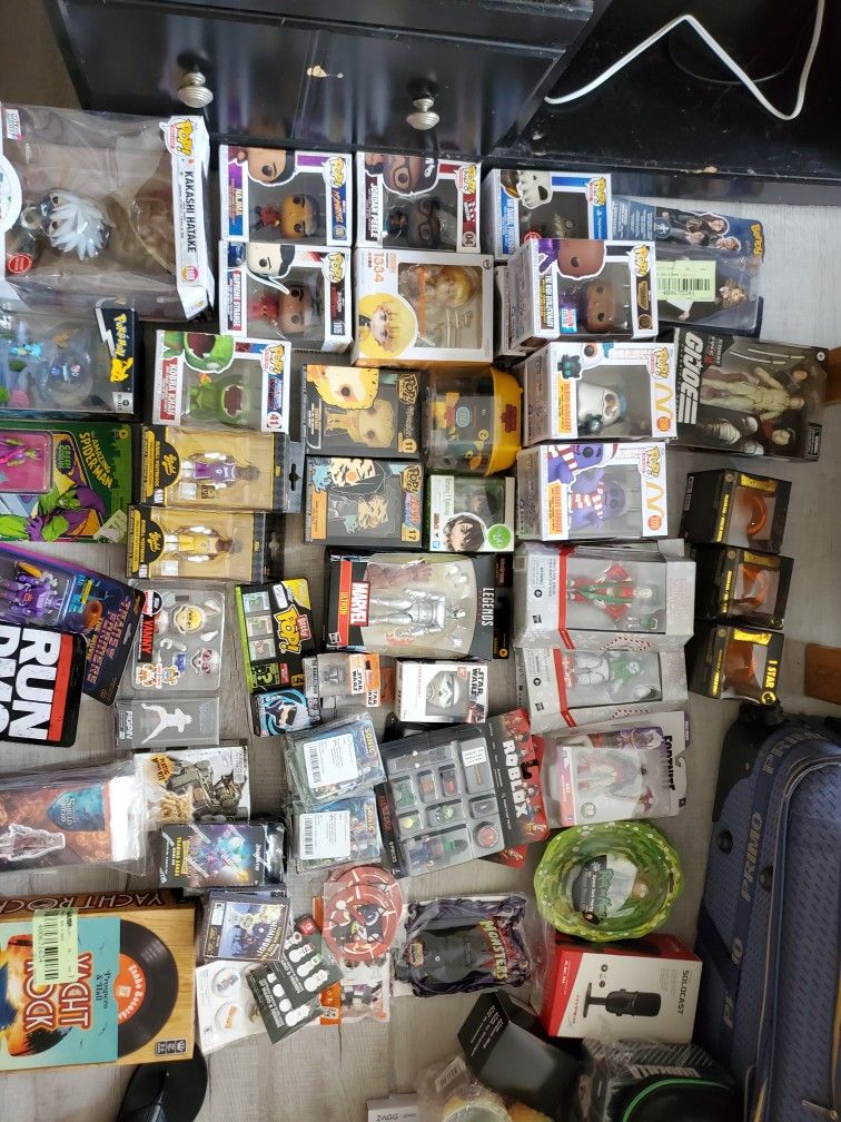 Pops, Marvel,roblox, Fornite