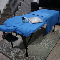 KCC  Spa Bed/Tattoo Table 
