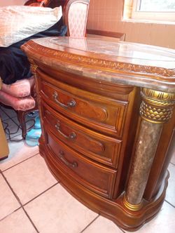 Dresser (Small).36"-30"-22.Very Heavy