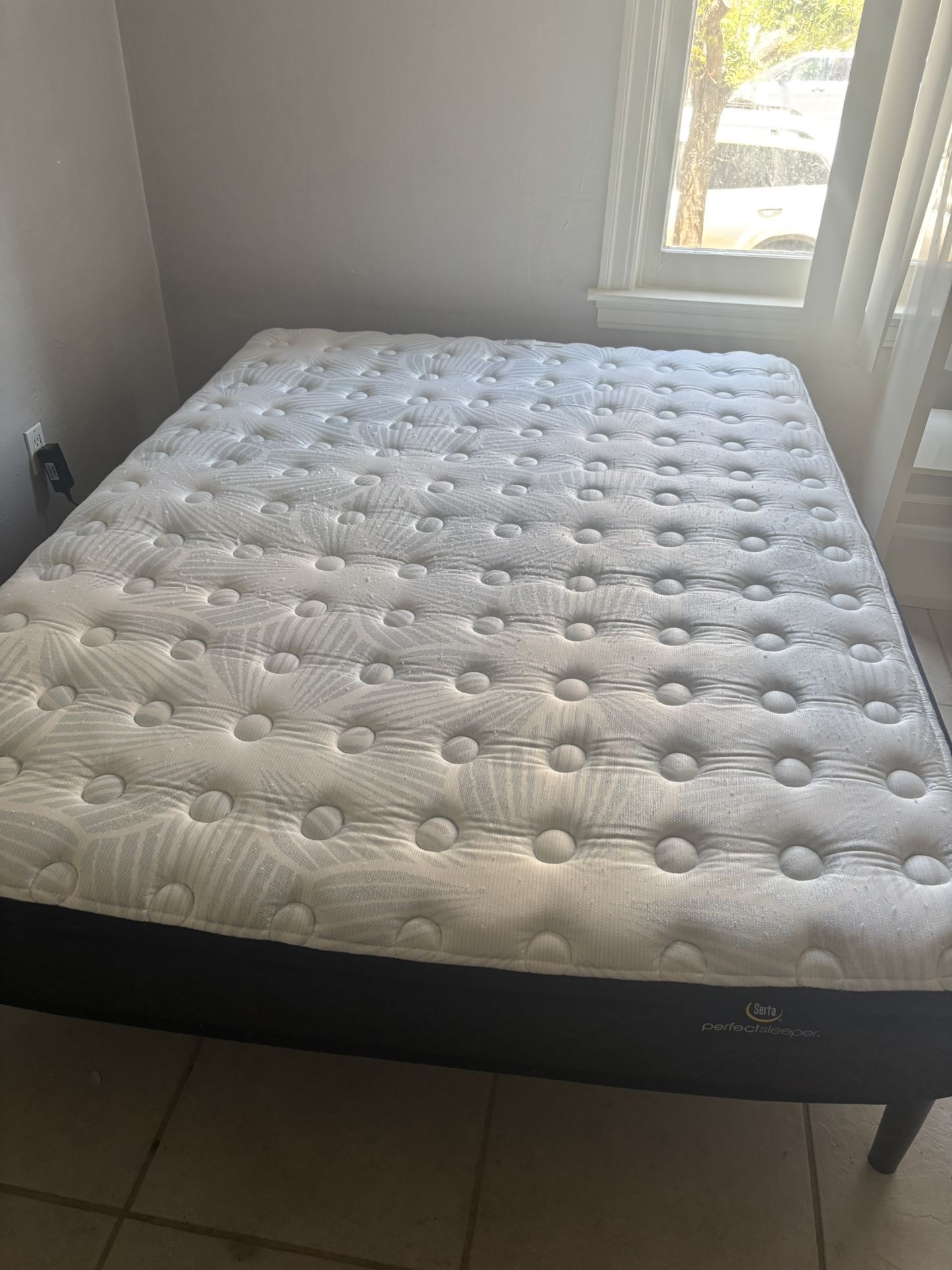Queen size Bed With Adjustable Frame Must Go Today