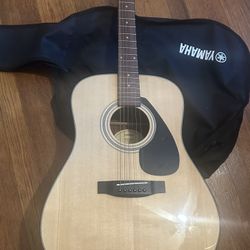 Guitar yamaha f335d
