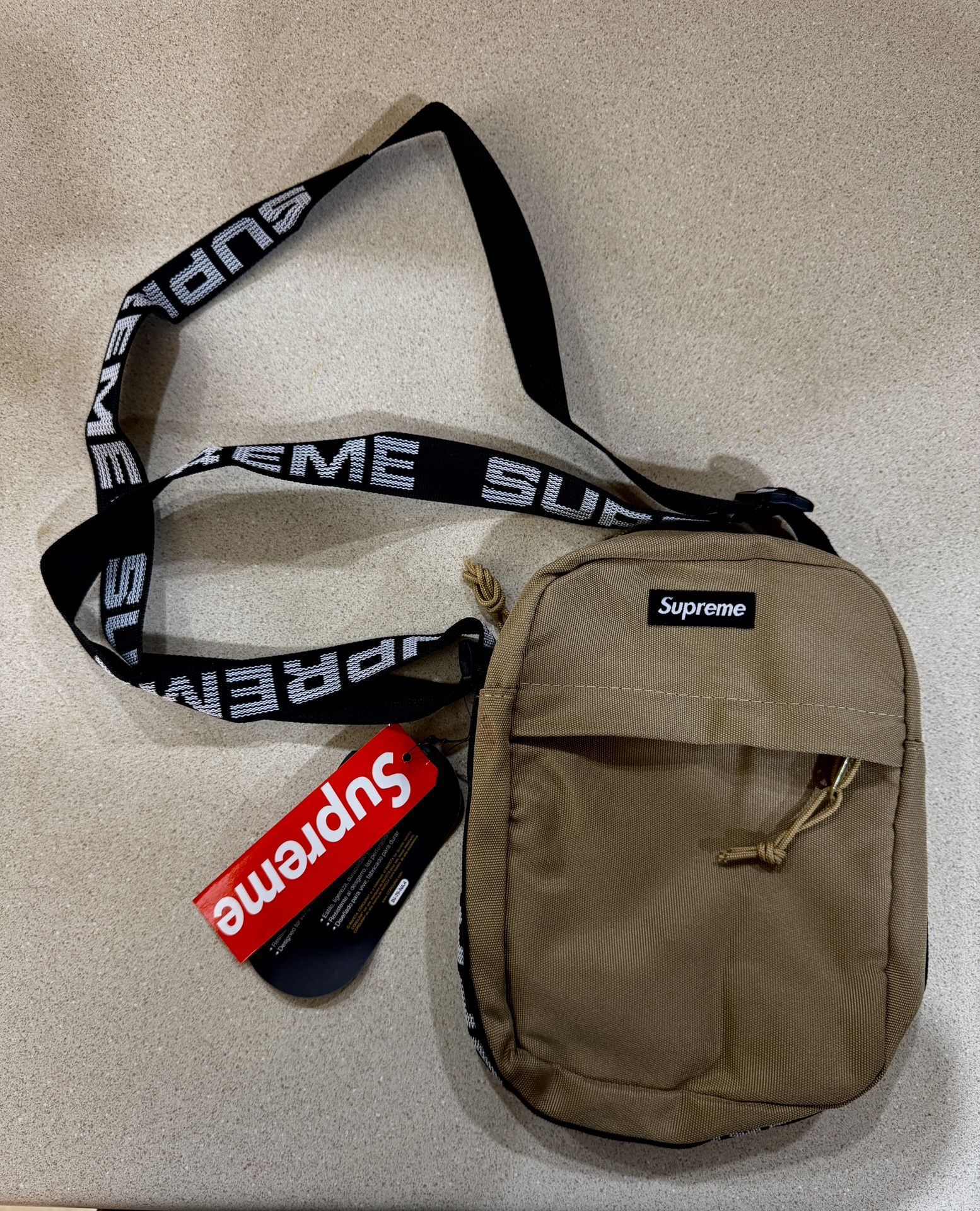 Supreme Khaki Bag πΌ New with Tags