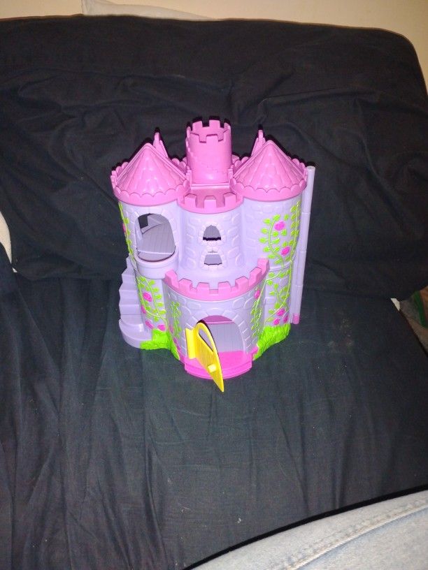 Doll House 
